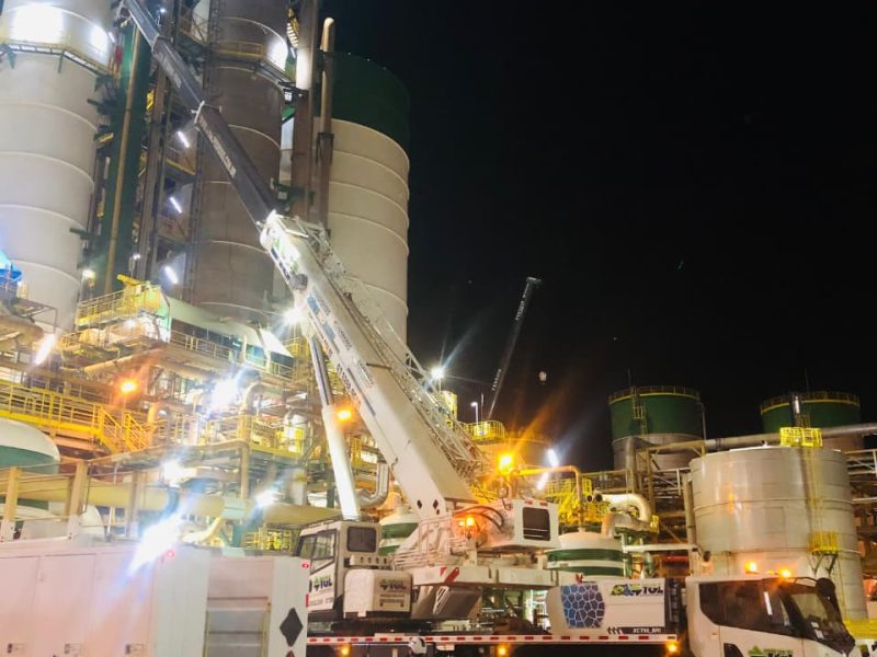 GUINDASTE 110 TONELADAS - TRES LAGOAS - INOCENCIA - 100 TONELADAS - 120 TONELADAS